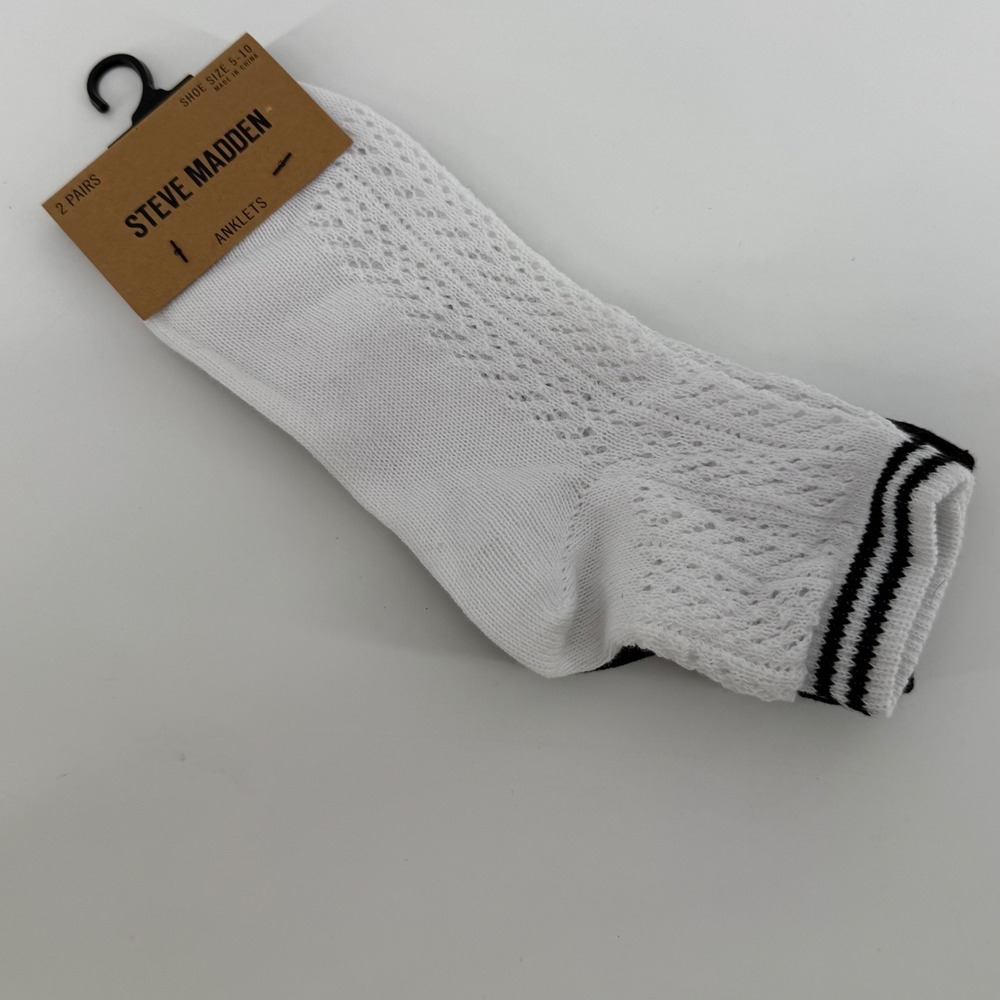 Steve Madden Womens 2 Pack‎ Anklet Socks White Pointelle Striped Black NWT
